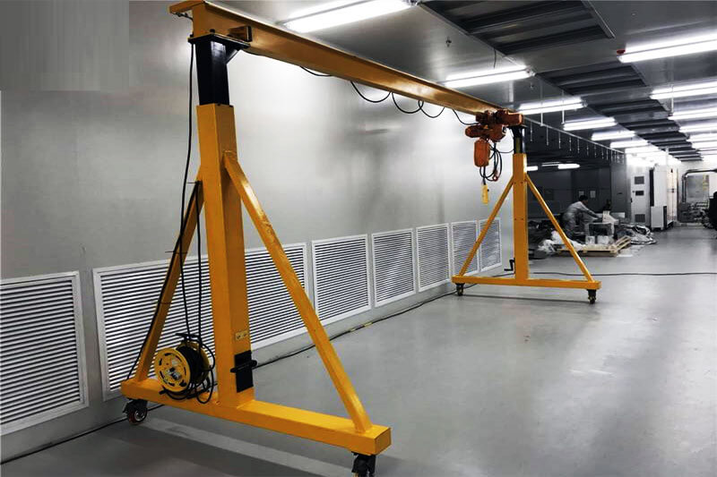 Mobile light gantry crane