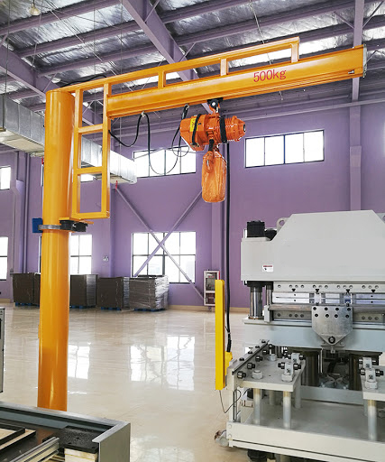 Floor mounted workstation jib crane